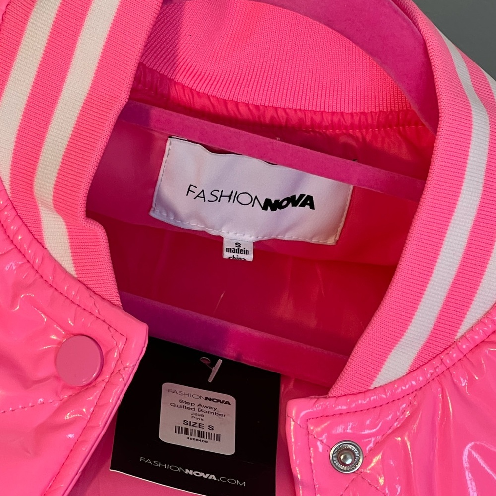 Fashion Nova Glossy Pink Jacket
BRAND NEW! SUPER PRETTY!
BUBBLEGUM PINK! - Picture 6 of 10